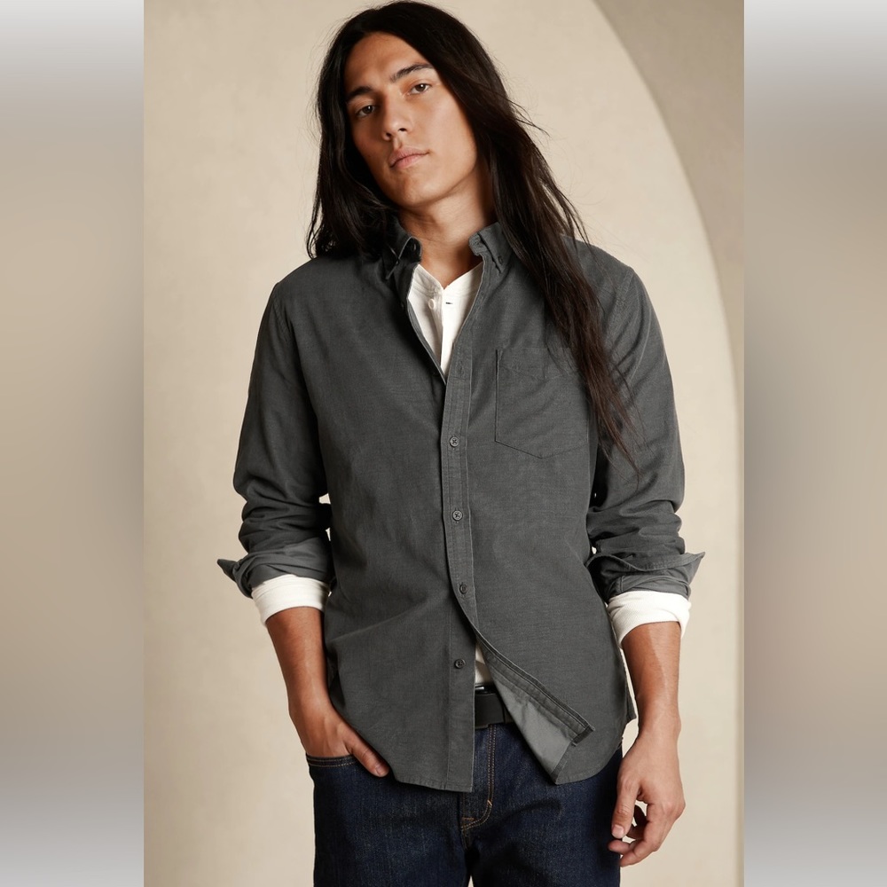 Banana Republic Button Down NWOT